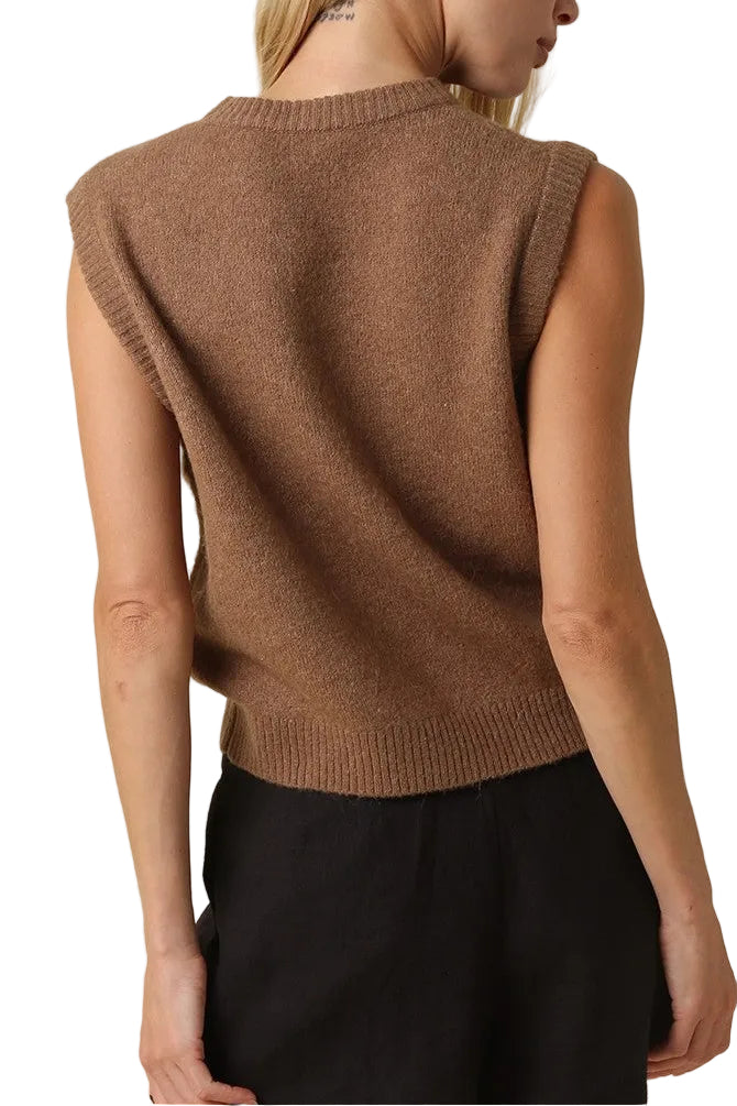 Sammie Sleeveless Sweater Vest In Camel