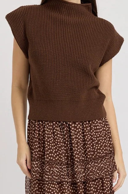 En Saison Margot Sweater Vest In Brown