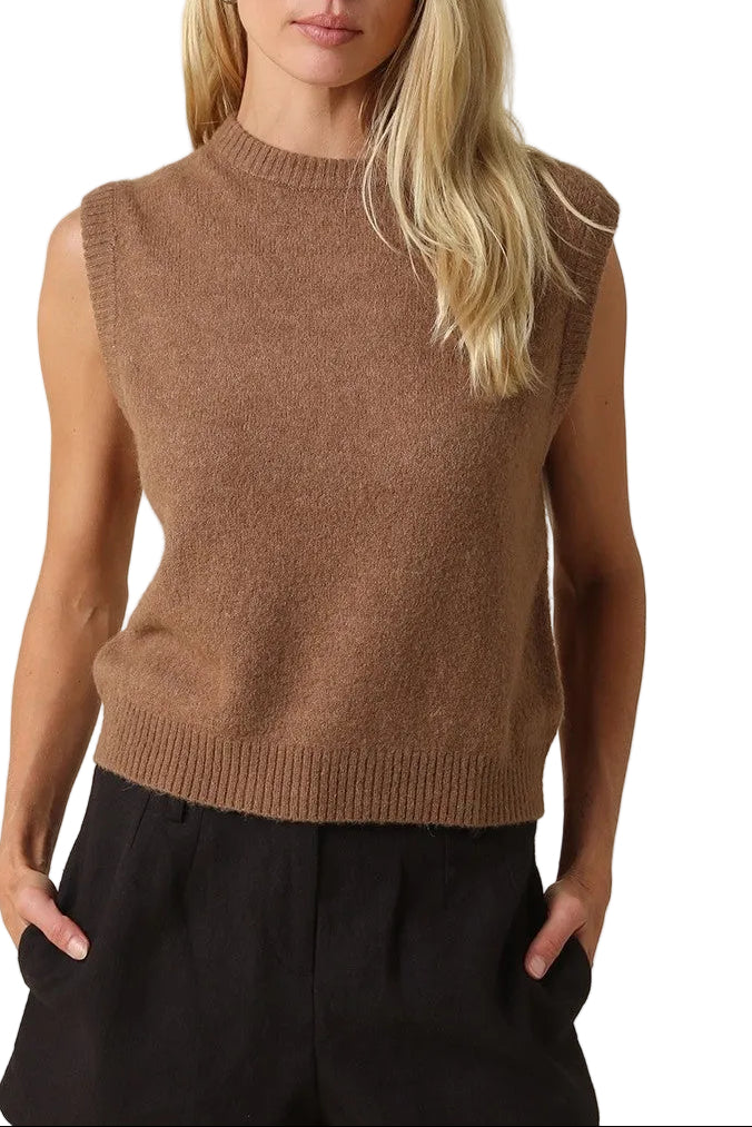 Sammie Sleeveless Sweater Vest In Camel